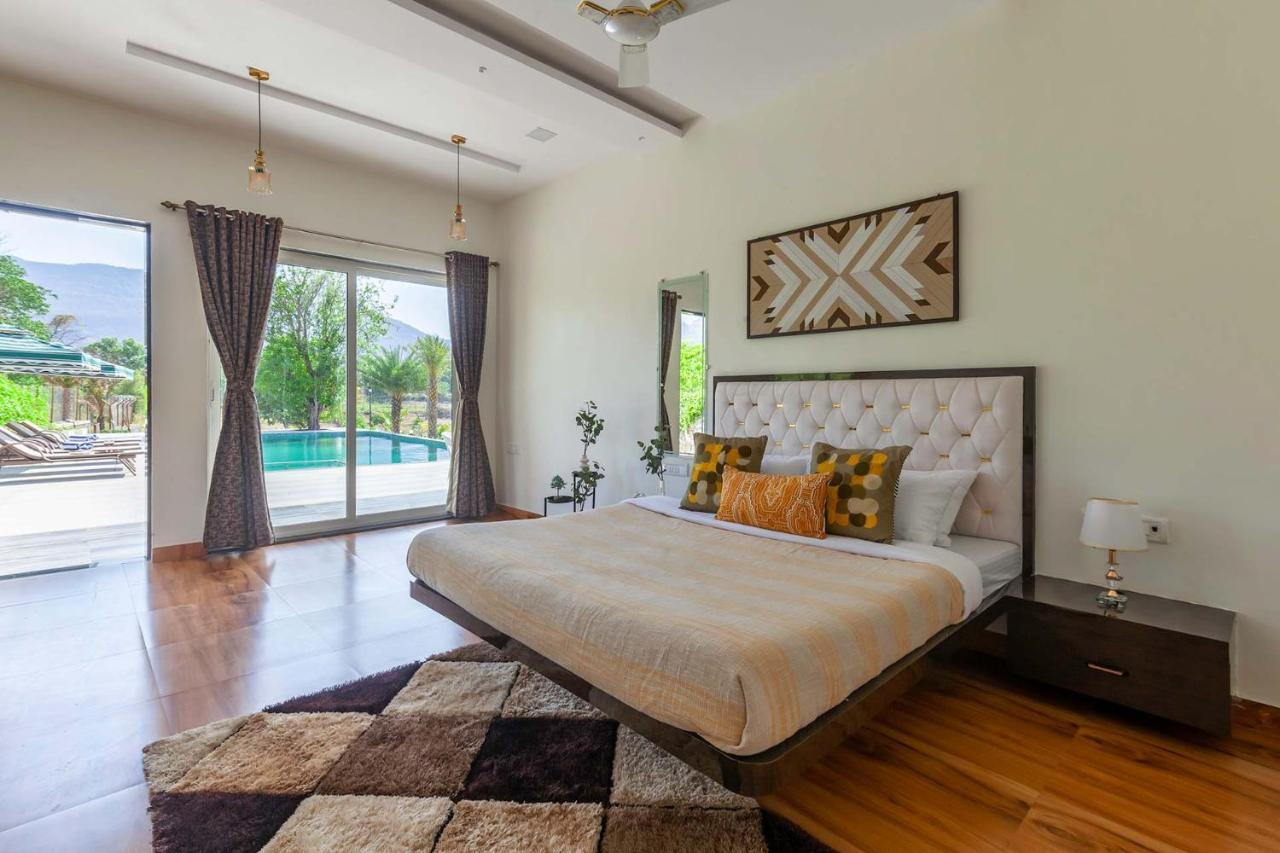 Natures Odyssey By Stayvista - Amidst Lush Greenery With Outdoor Pool And Indoor Activities Chinchavli Extérieur photo